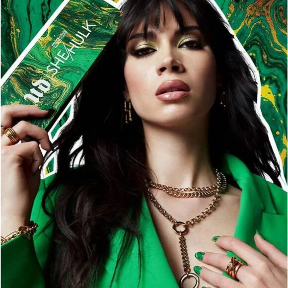 Urban Decay X Marvel She Hulk Eyeshadow Palette - Picture 6 of 13